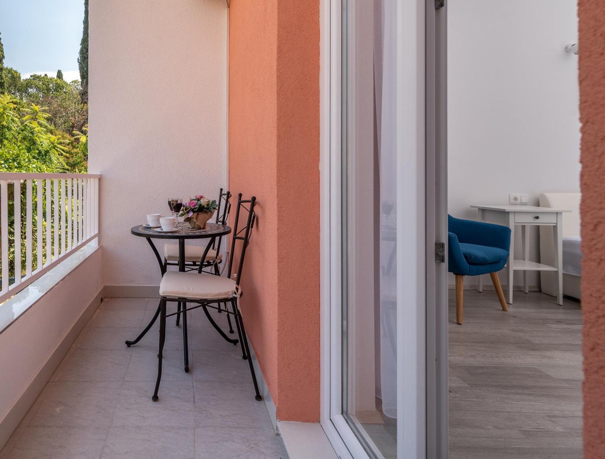 Villa Lux Trogir Exterior photo